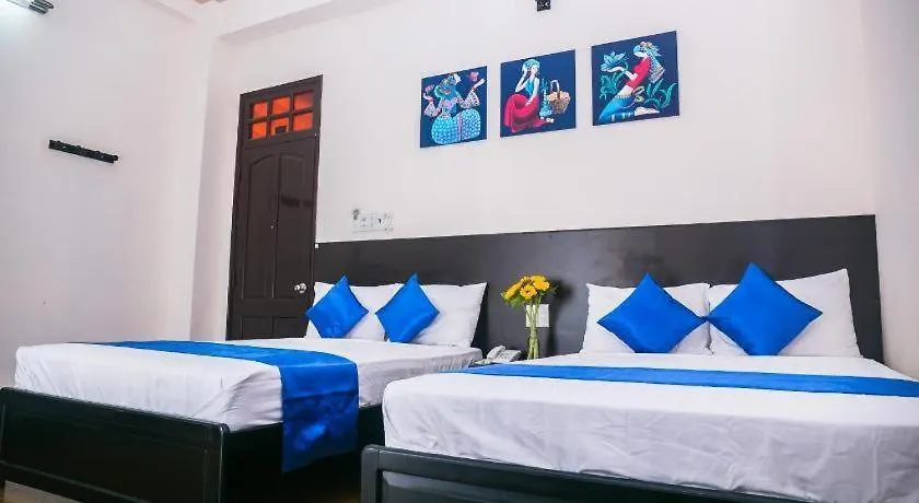 Blue Star Hotel Nha Trang 2*,