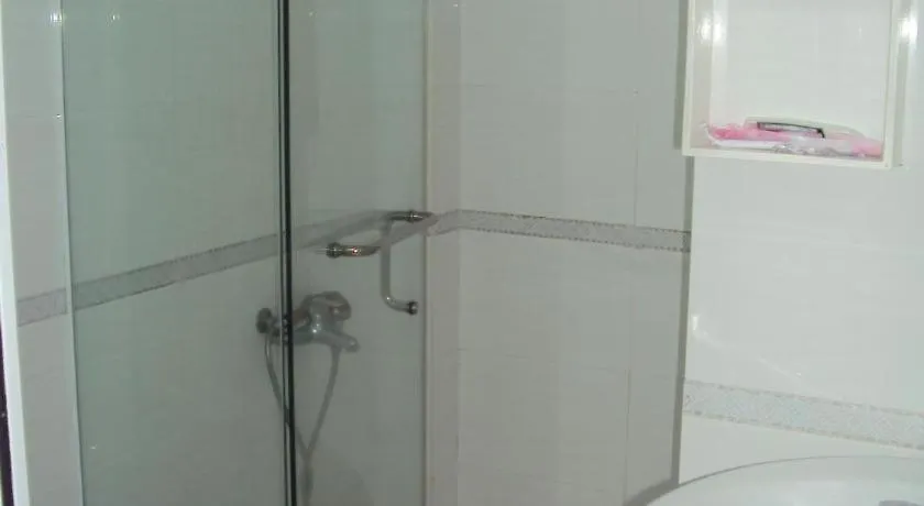 Blue Star Hotel Nha Trang 2*,