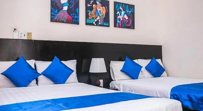 Blue Star Hotel Nha Trang 2*,